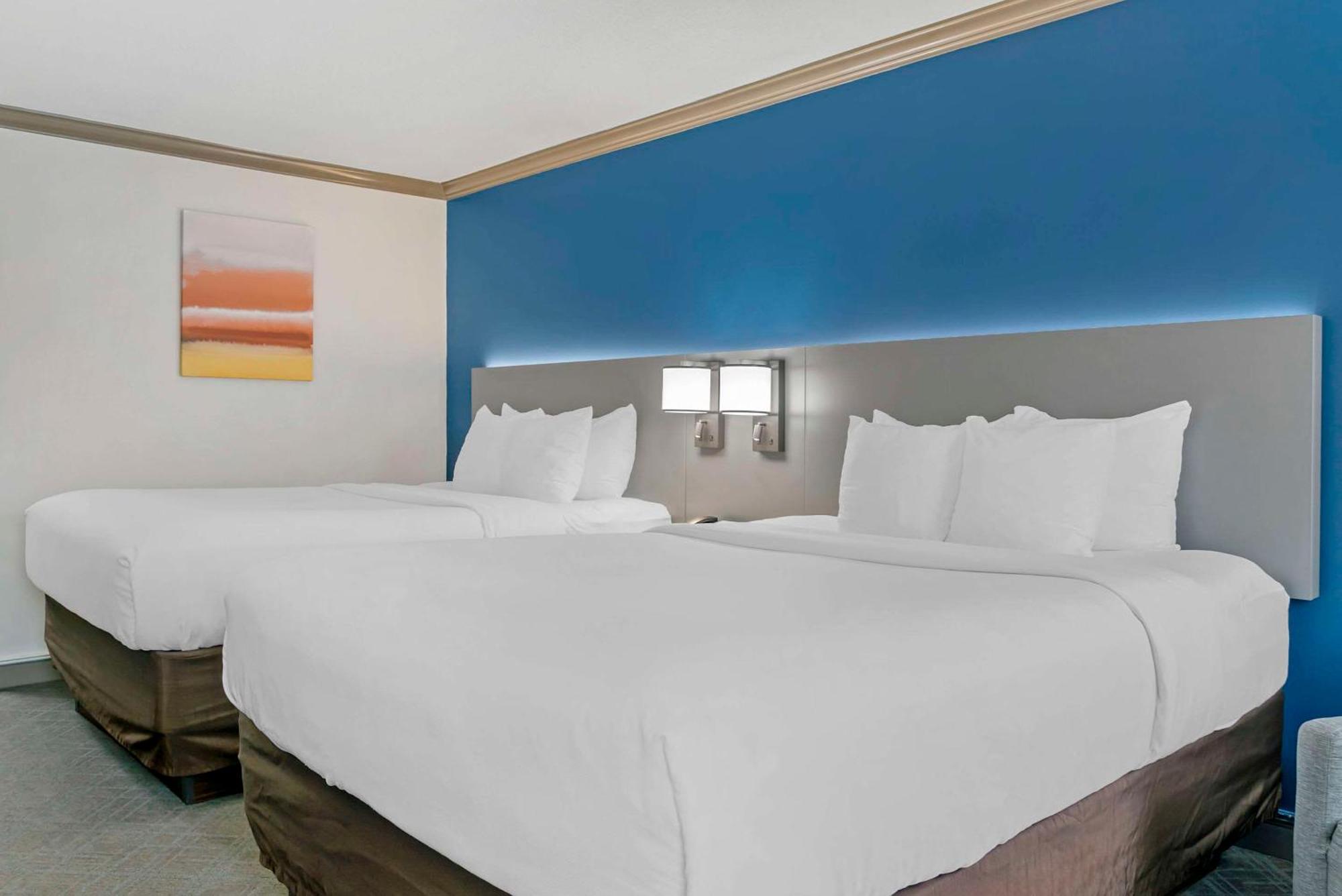 Comfort Inn Plainwell Экстерьер фото
