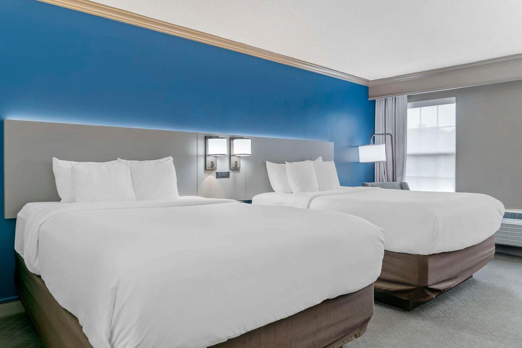 Comfort Inn Plainwell Экстерьер фото